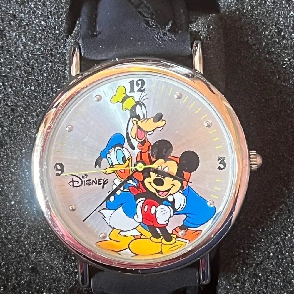Disney Mickey Mouse 70 Years of Friendship Silver Quartz Watch in Tin EUC